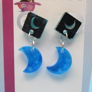 Moon Earrings